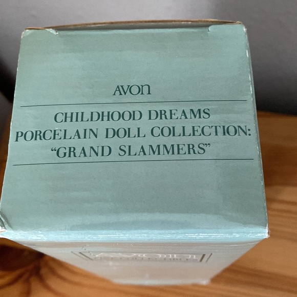 Avon Childhood Dreams Porcelain doll collection Grand Slammers New in box - Picture 5 of 6